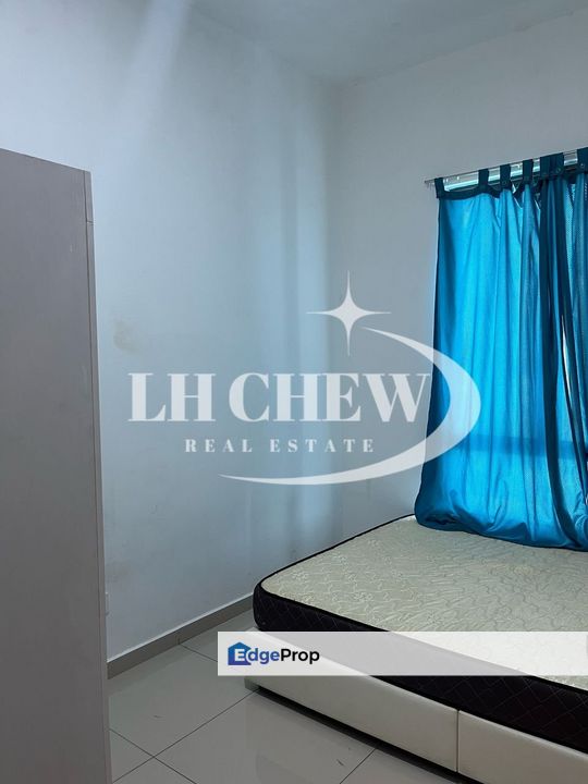 Tree Sparina 1130sf Renovated Unfurnish Pool View@ Bayan Lepas Airport, Penang, Bayan Lepas