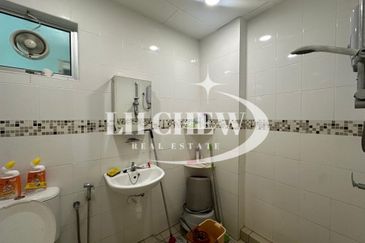 One World 1 (1-World)