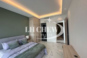 QuayWest Residence