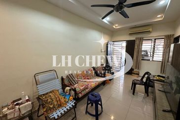 Lintang Pantai Jerjak