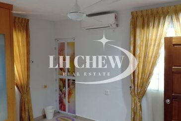 Lintang Pantai Jerjak