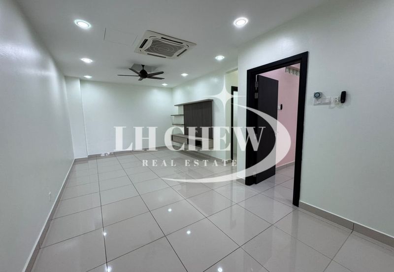 Stramax Residences @ Desaria