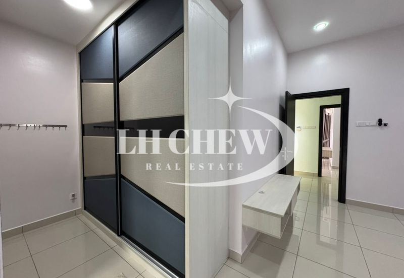 Stramax Residences @ Desaria