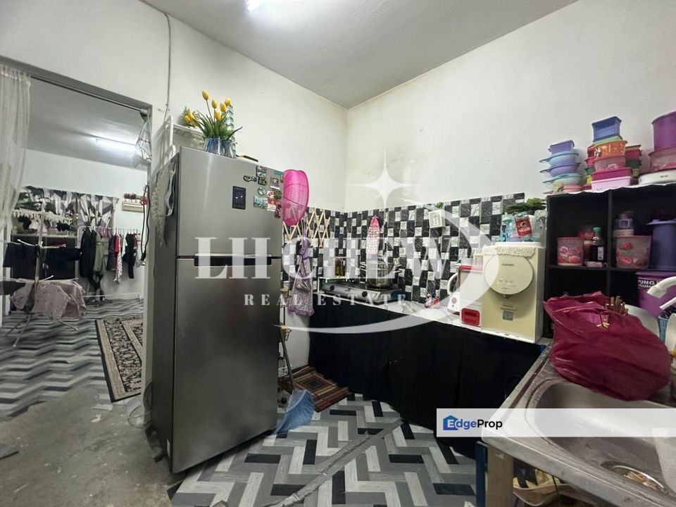 I Park 650f Basic Reno Unfurnish @ Bayan Lepas Airport PISA, Penang, Bayan Lepas