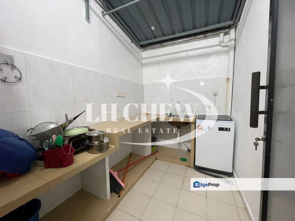 CHEAP Villa Condo GROUND UNIT 750sf Renovated Partial Furnish @ Relau, Penang, Relau