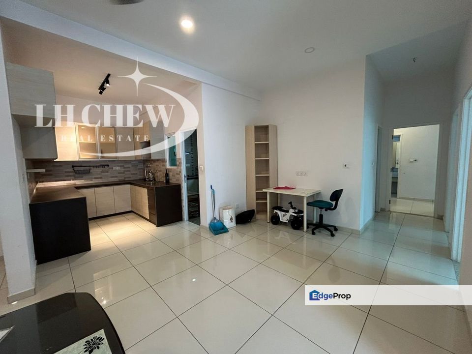 CHEAP One Imperial 1200sf Renovated Furnish POOLVIEW @ Sungai Ara PISA, Penang, Sungai Ara
