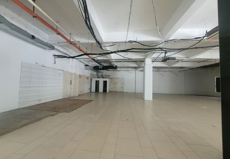 Commercial Complex Space For Rent at Jalan Kuching, Selayang.