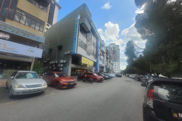 Taman Ampang Utama