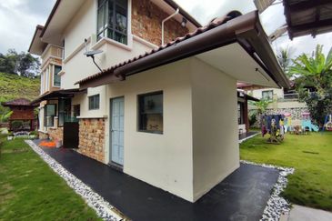 Desa Pinggiran Putra