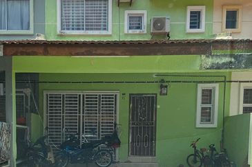 Rumah Teres 2 Tingkat @ Taman Pertam Jaya , Semabok