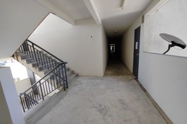 Residensi Laguna Biru 2