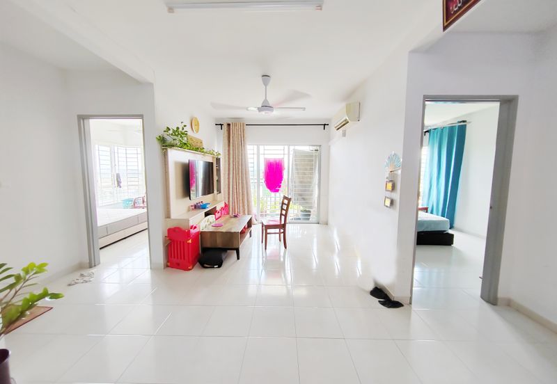 Residensi Laguna Biru 2