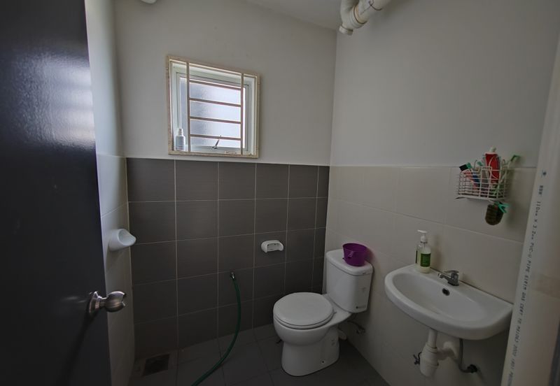 Residensi Laguna Biru 2