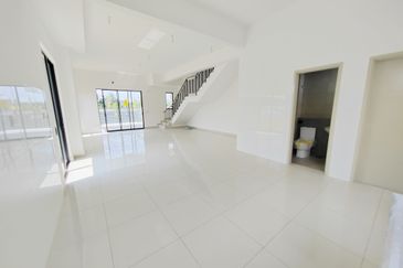 Robin @ Bandar Rimbayu