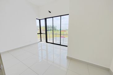 Robin @ Bandar Rimbayu