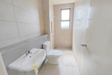 Robin @ Bandar Rimbayu