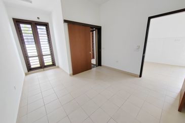 Double Storey Corner Lot Terrace 3,450 sqft Casira Bandar Bukit Raja