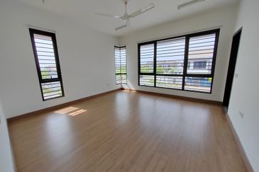 Double Storey Corner Lot Terrace 3,450 sqft Casira Bandar Bukit Raja