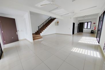 Double Storey Corner Lot Terrace 3,450 sqft Casira Bandar Bukit Raja