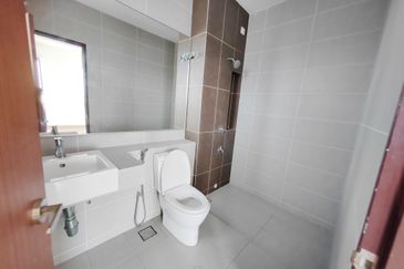 Double Storey Corner Lot Terrace 3,450 sqft Casira Bandar Bukit Raja