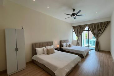 3 Storey Reflexion Pool Villa @ Puchong South