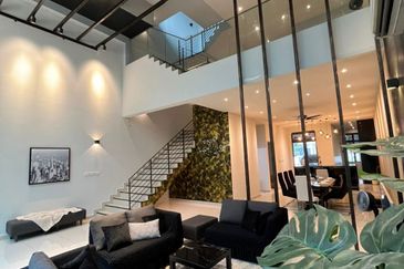 3 Storey Reflexion Pool Villa @ Puchong South