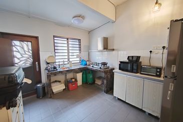 Taman Alam Megah, Seksyen 28