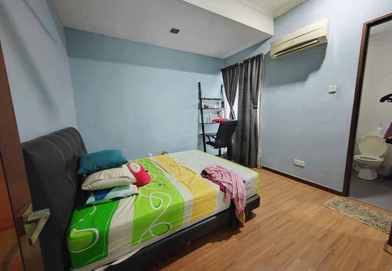 USJ HEIGHTS, 2.5 Storey Corner Lot Terrace House For Sale