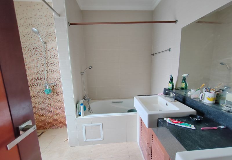 USJ HEIGHTS, 2.5 Storey Corner Lot Terrace House For Sale