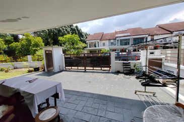 USJ HEIGHTS, 2.5 Storey Corner Lot Terrace House For Sale