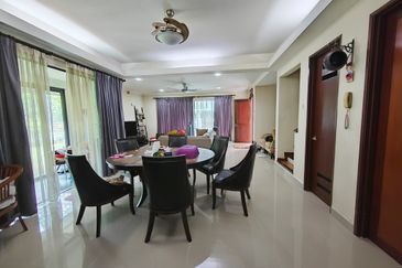 USJ HEIGHTS, 2.5 Storey Corner Lot Terrace House For Sale