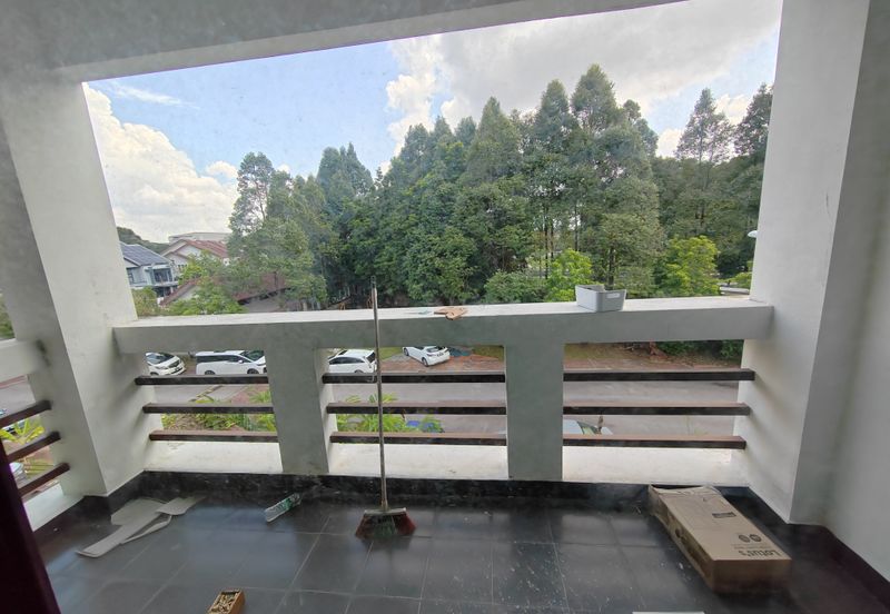 USJ HEIGHTS, 2.5 Storey Corner Lot Terrace House For Sale