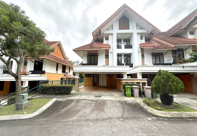 PRECINT 18 PUTRAJAYA , 2.5 Storey Terrace House For Sale