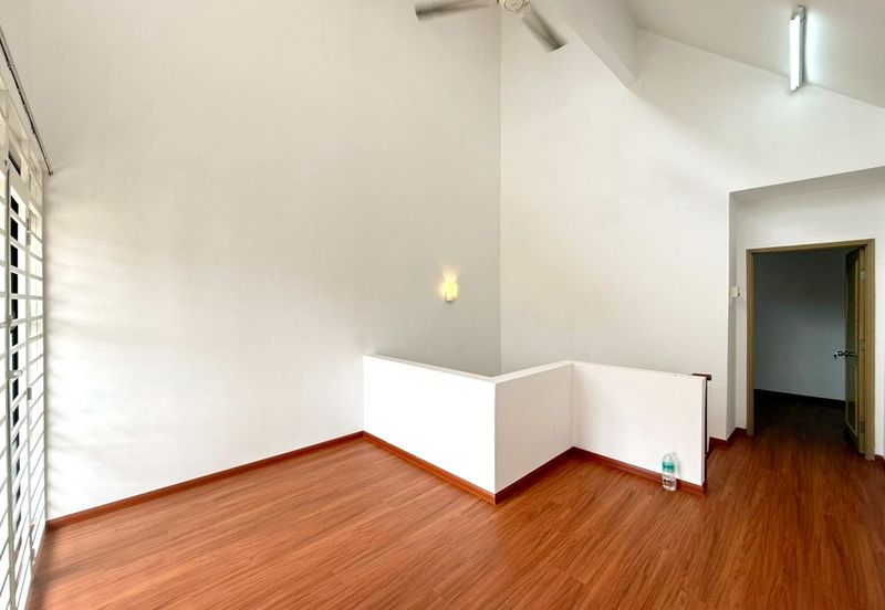 PRECINT 18 PUTRAJAYA , 2.5 Storey Terrace House For Sale