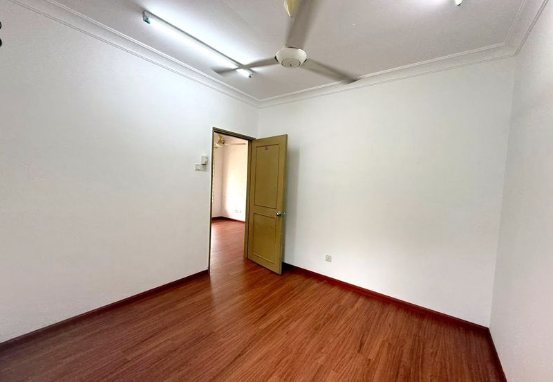 PRECINT 18 PUTRAJAYA , 2.5 Storey Terrace House For Sale