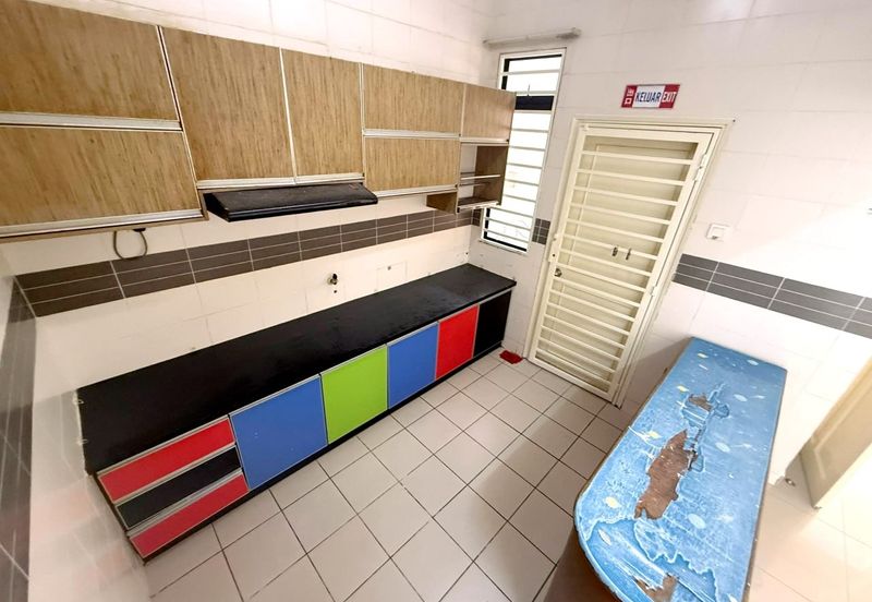 PRECINT 18 PUTRAJAYA , 2.5 Storey Terrace House For Sale