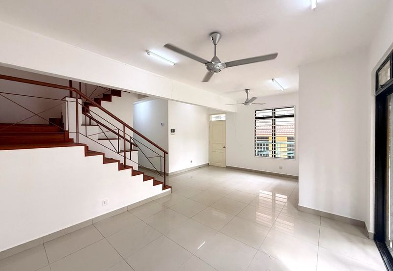 PRECINT 18 PUTRAJAYA , 2.5 Storey Terrace House For Sale