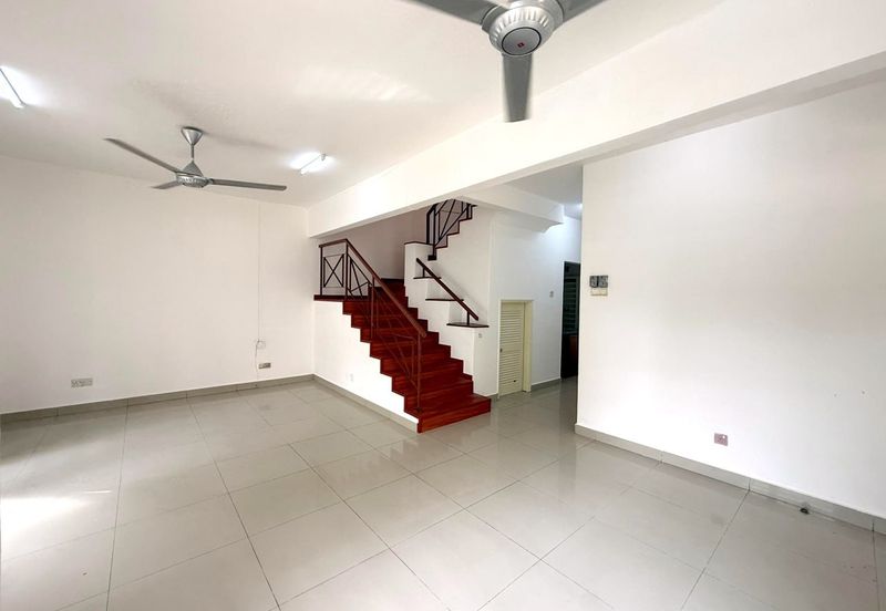 PRECINT 18 PUTRAJAYA , 2.5 Storey Terrace House For Sale