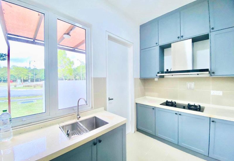 Duta Villa, Presint 14