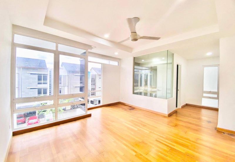 Duta Villa, Presint 14