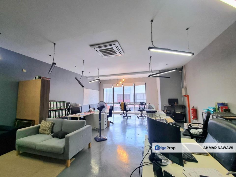 SP5 BANDAR SAUJANA PUTRA , 2 Storey Shop Lot For Sale, Selangor, Jenjarom