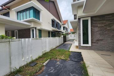 Lukisan @ Alam Impian