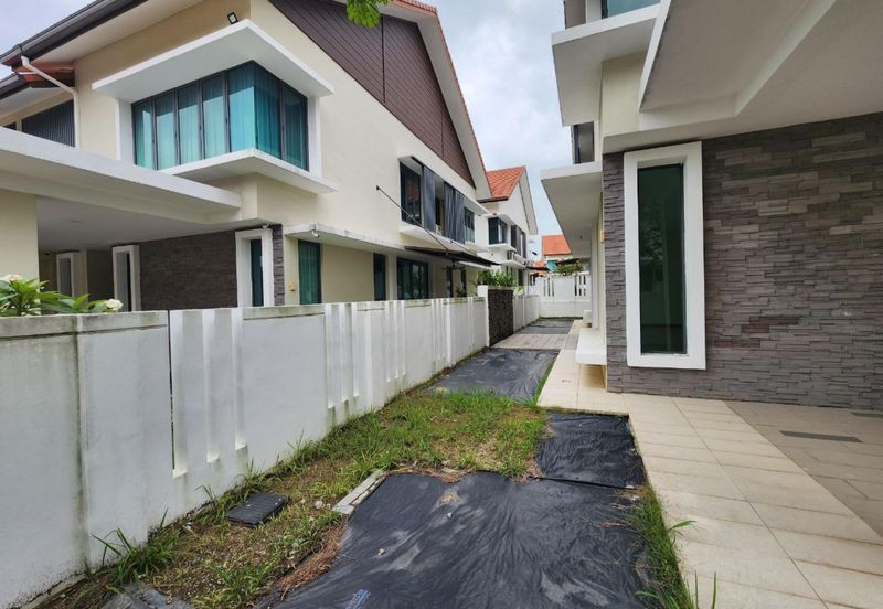 Lukisan @ Alam Impian