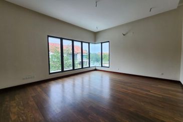 Lukisan @ Alam Impian