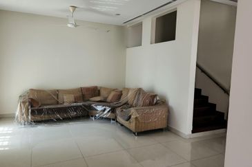 USJ HEIGHTS  SUBANG JAYA , 3 Storey Bungalow House For Sale