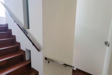 USJ HEIGHTS  SUBANG JAYA , 3 Storey Bungalow House For Sale