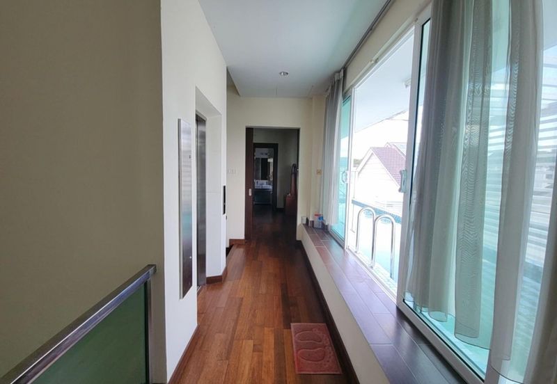 USJ HEIGHTS  SUBANG JAYA , 3 Storey Bungalow House For Sale