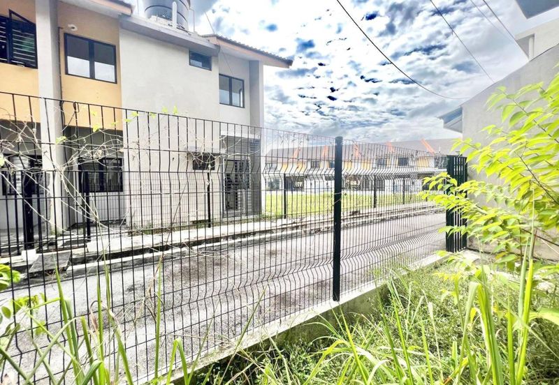 Bandar Mahkota Banting (Brooklands)