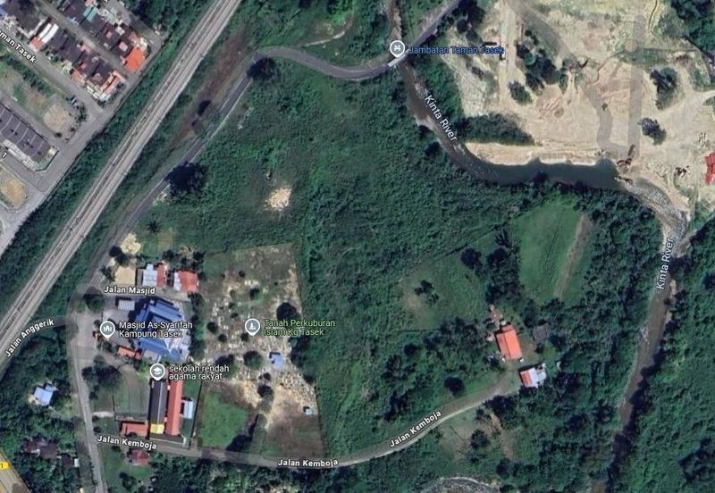 KAMPUNG TASEK IPOH , Residential Land 10.475 acres with Approval KM For Sale