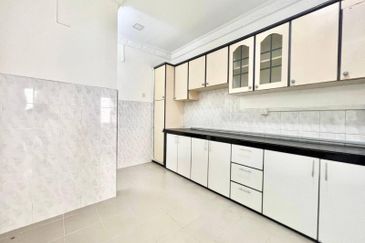 Taman Pinggiran Batu Caves